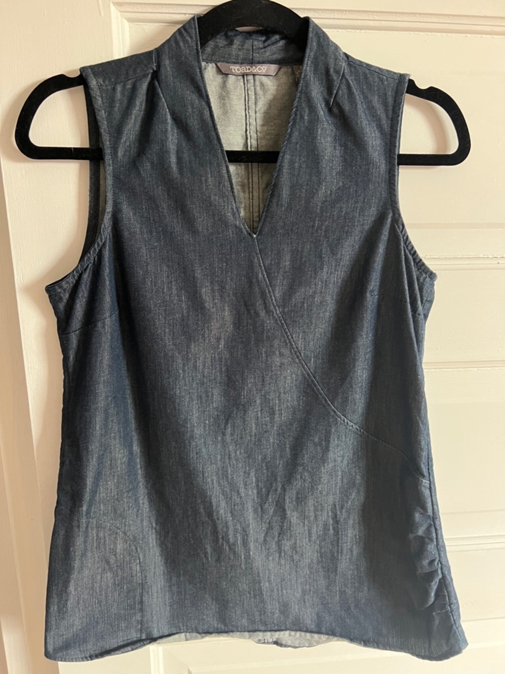 Toad&Co Dark Blue Sleeveless V-Neck Denim-Effect Tank